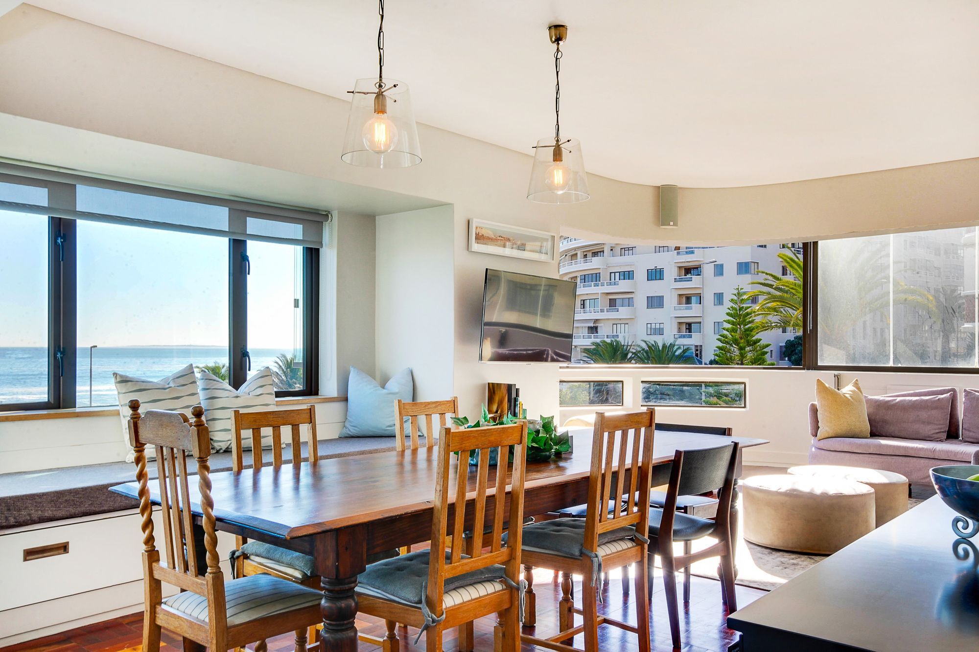 Backup Powered Sea View Apartment On The Promenade Cape Town Exterior photo